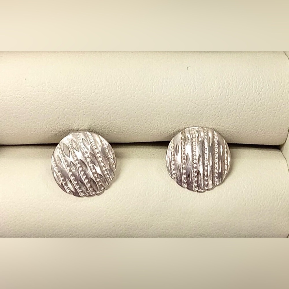 .925 Silver Textured Round Stud Earrings - Classic Women's Jewelry 1/2”